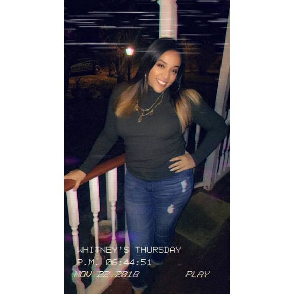 Meet your Posher, Whitney - Picture 1 of 1